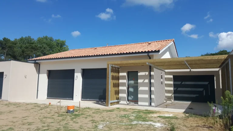 Pergola en métal et bois